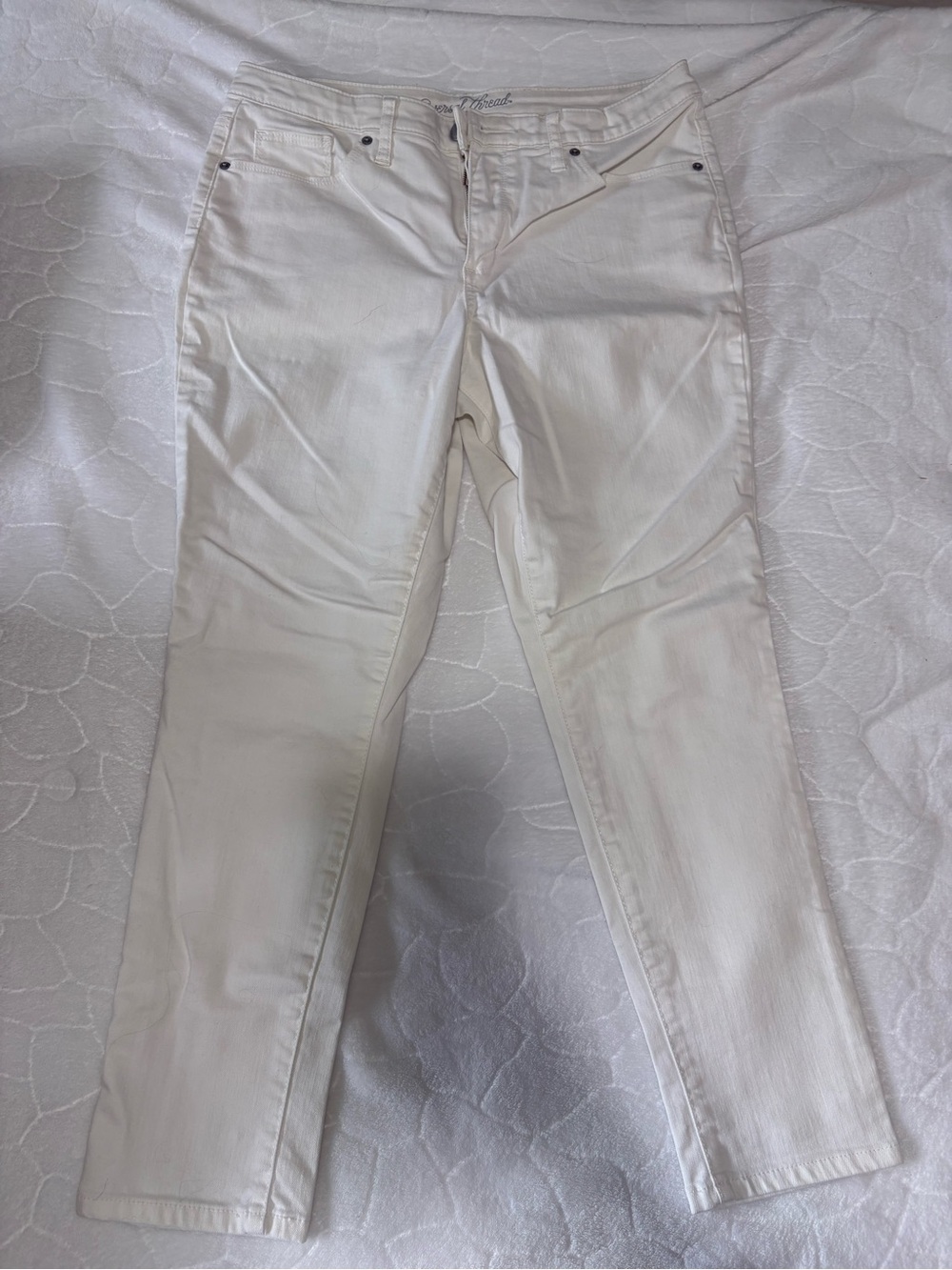 Universal Thread White Straight-Leg Jeans